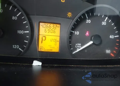 2015 Mercedes-Benz Sprinter 2500 High Roof из США, поврежденный, VIN WD3PE8DB2FP123299